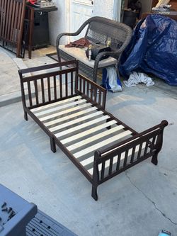 Wooden Toddler Bed
