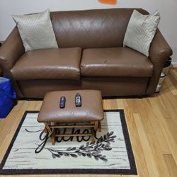 Loveseat 