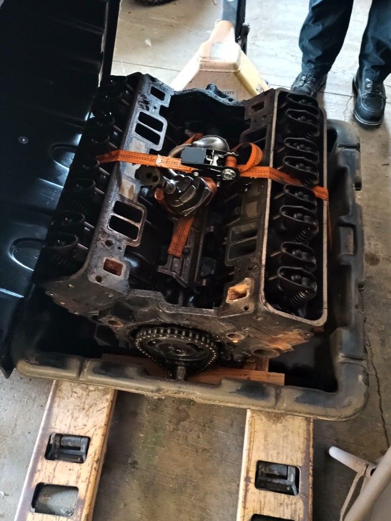 350 Small Block Engine 