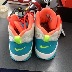 Nike Air Speed Turf