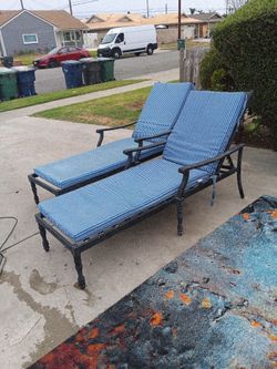 Set of lounge chairs