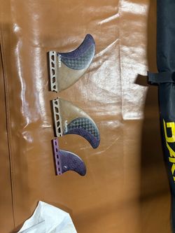 Futures Fins Rasta Twin plus trailor