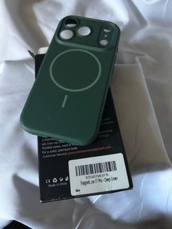 iPhone 17 Pro Magnetic Phone Case Deep Green