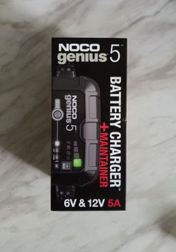 NOCO GENIUS5: 5A 6V/12V Smart Battery Charger & Maintainer (Brand New)