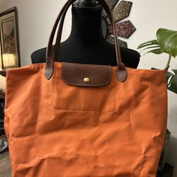LONGCHAMP LE PLIAGE Medium Nylon Tote Orange