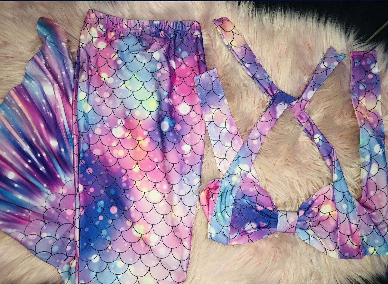 Brand New Mermaid 🧜♀️ Costume Only Asking $10