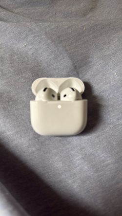AirPods 4