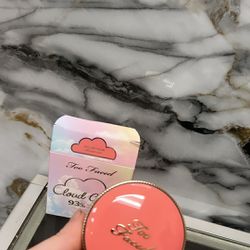 Too Faced Blush 