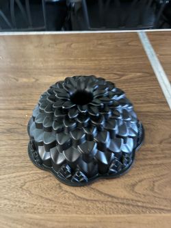 Nordic Ware  Leafy Bunt cake pan