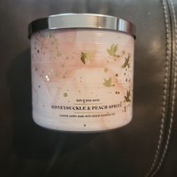 Bath & Body Works Candle