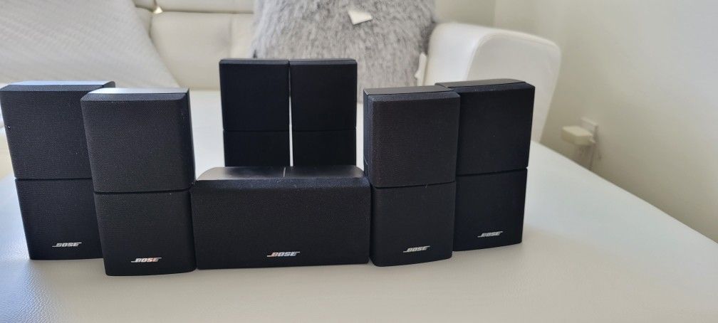 Bose Acoustimass Speaker Doble Cubes