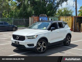 2022 Volvo XC40