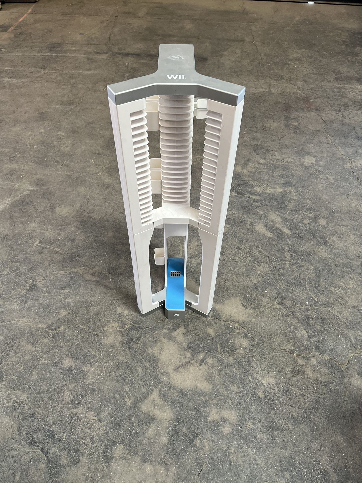 Wii Gaming Tower for Sale in Indio, CA OfferUp