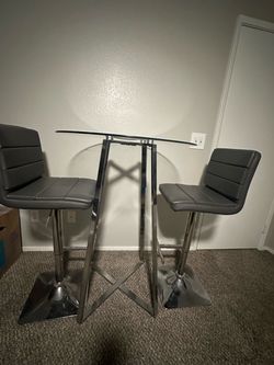 Pub Height Table and Chairs