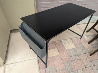 Modern Black Office Desk with Side Storage Pocket – Great Condition