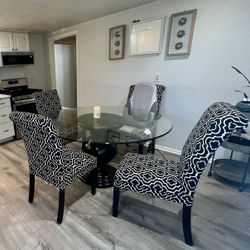 Dinning Room Table w/ 4 Chairs For Sale