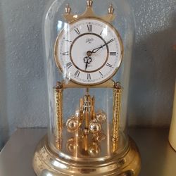 Vintage Veritron Quartz 400 Day Glass Dome Anniversary Clock W. Germany  11.75in.