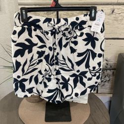 Time And True Women’s Linen Blend Shorts 