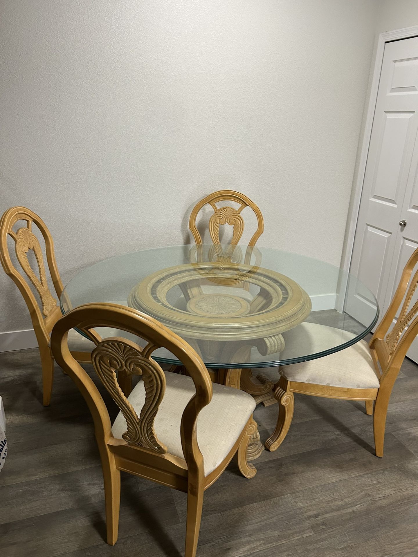 Dining Table With Glass Top And Four Chairs 