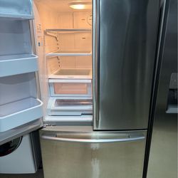 SAMSUNG fridge (used) like new condition