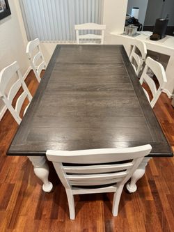 Dining Table With Leaf And 6 Chairs