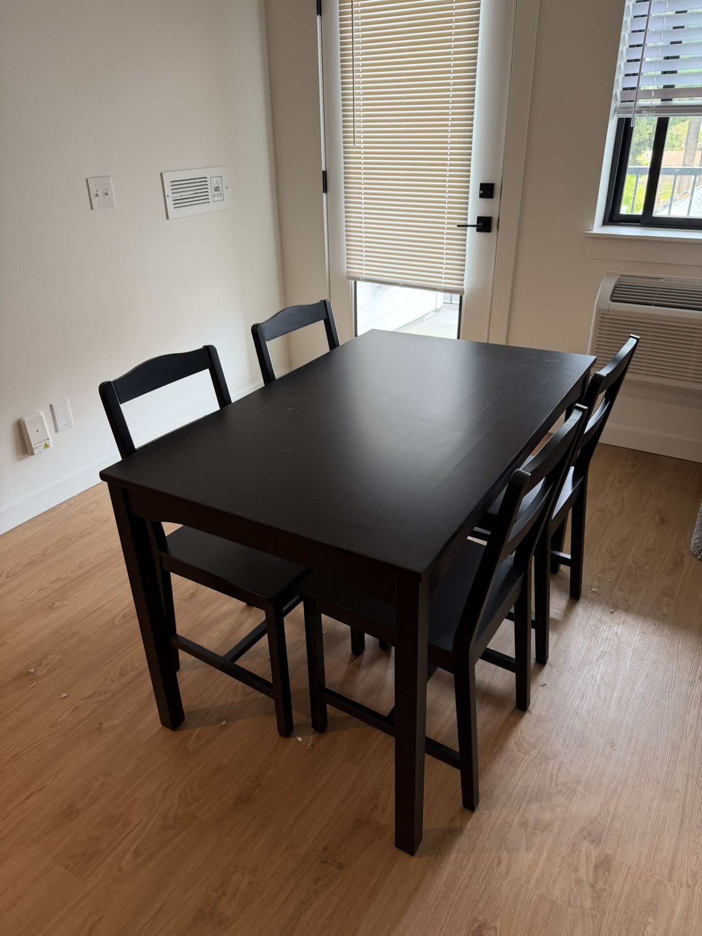 IKEA HÄGERNÄS Table