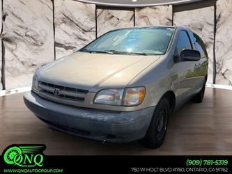 2000 Toyota Sienna