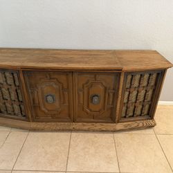 Zenith Stereo Console