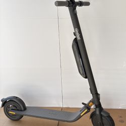 Ninebot Electric Scooter – Turns On – Red Battery Light – For Repair – $100