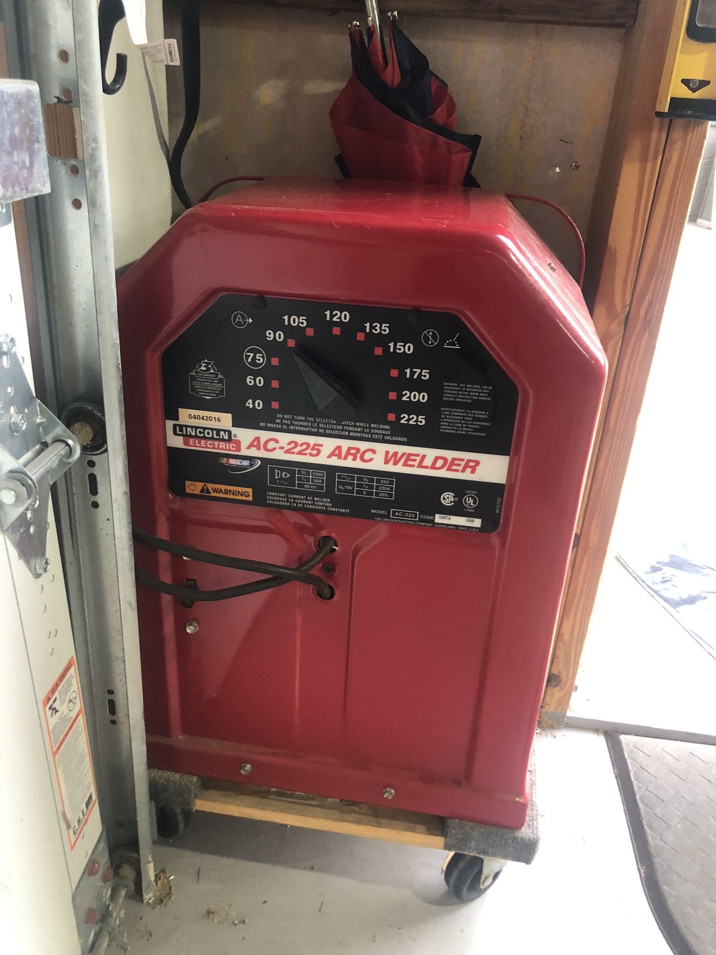 Lincoln Welder 225 Ac Use Couples Time $550.00