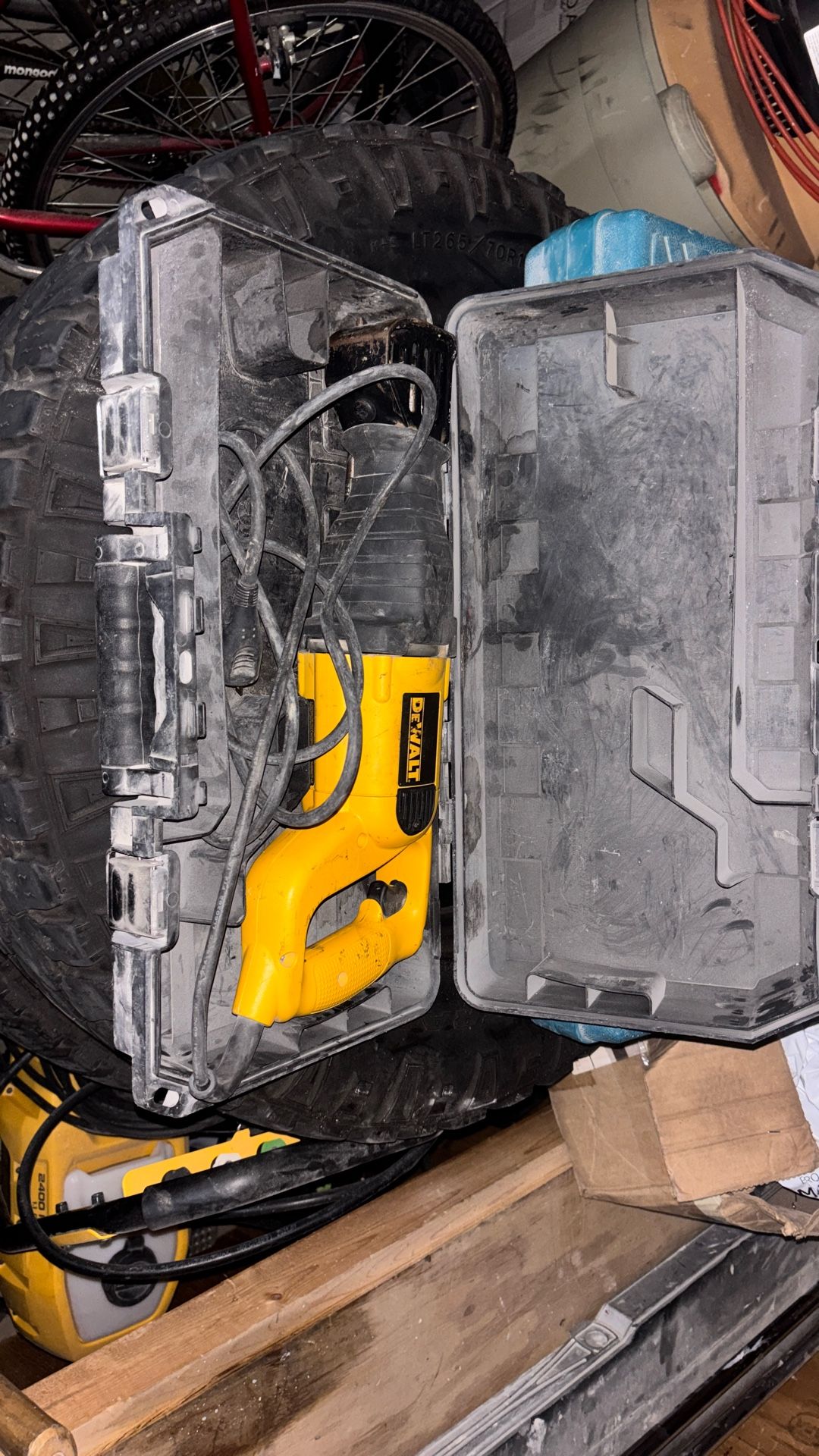 Dewalt Reciprocating Saw with Cord