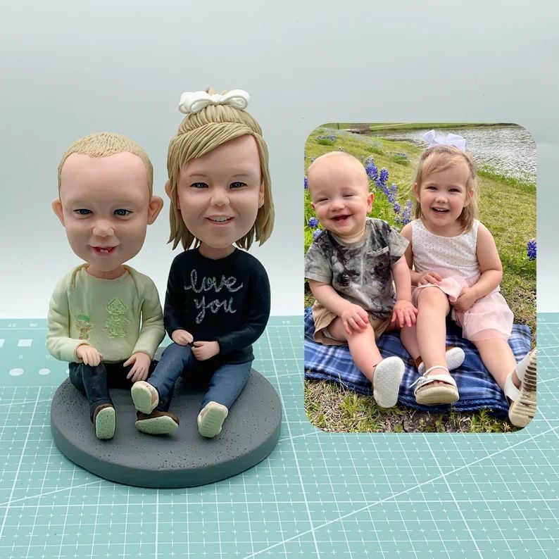Personalized Bobblehead Figurine – Custom Polymer Clay Keepsake with Fun & Lively Style
