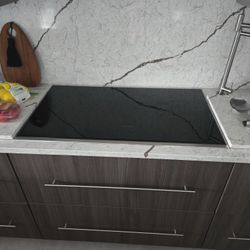 Thermador Elec Cook Top 36 Inch