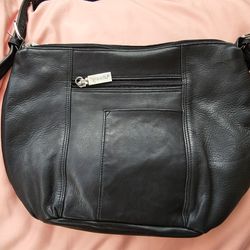 NEW  Tignanello - Genuine Leather, Medium Size