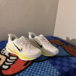 Nike Vomero 18