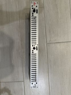 DBX 215S Equalizer Mixer Audio