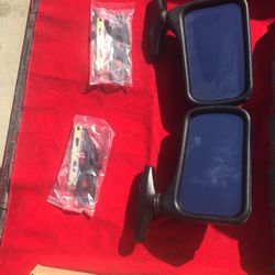 Pair Of Outside Rear View Black Mirrors - New