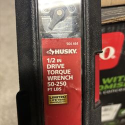 Husky half inch drive torque wrench 50–250 FT LBS