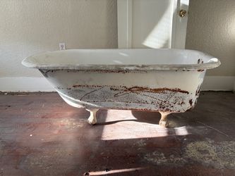 Cast iron tub