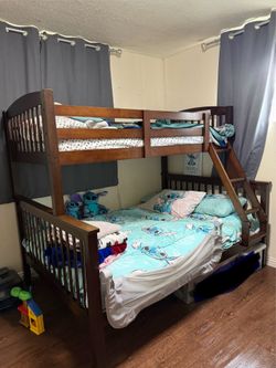 Twin over Full bunk bed