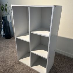 Small Cube Bookshelf 