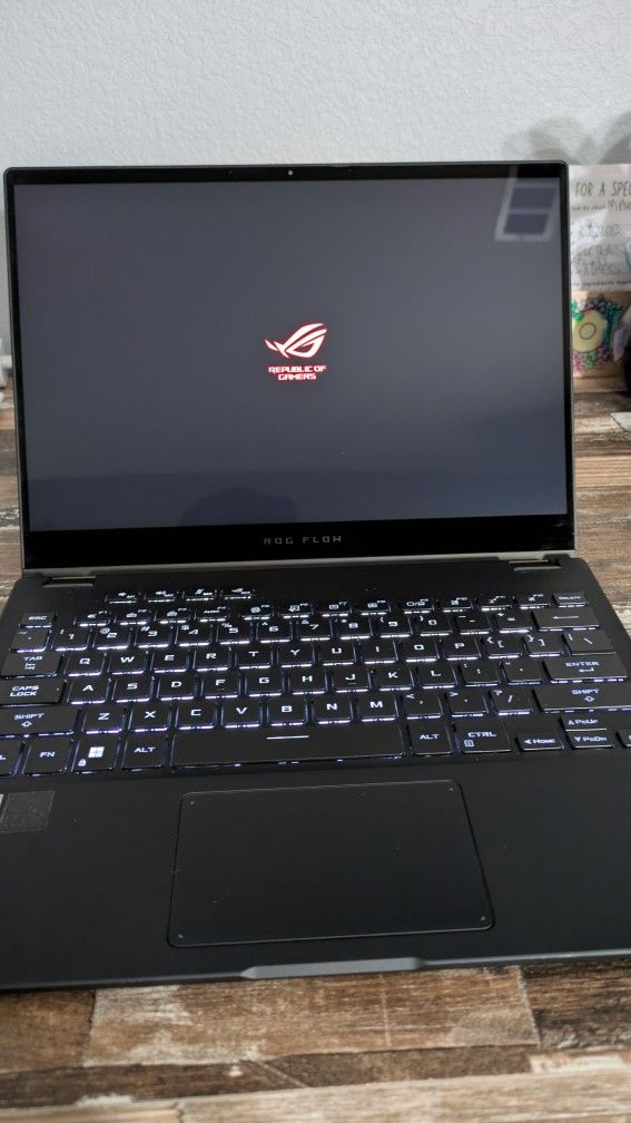 ASUS ROG FLOW X13 (RTX 3050Ti-Ryzen 9 6900HS)