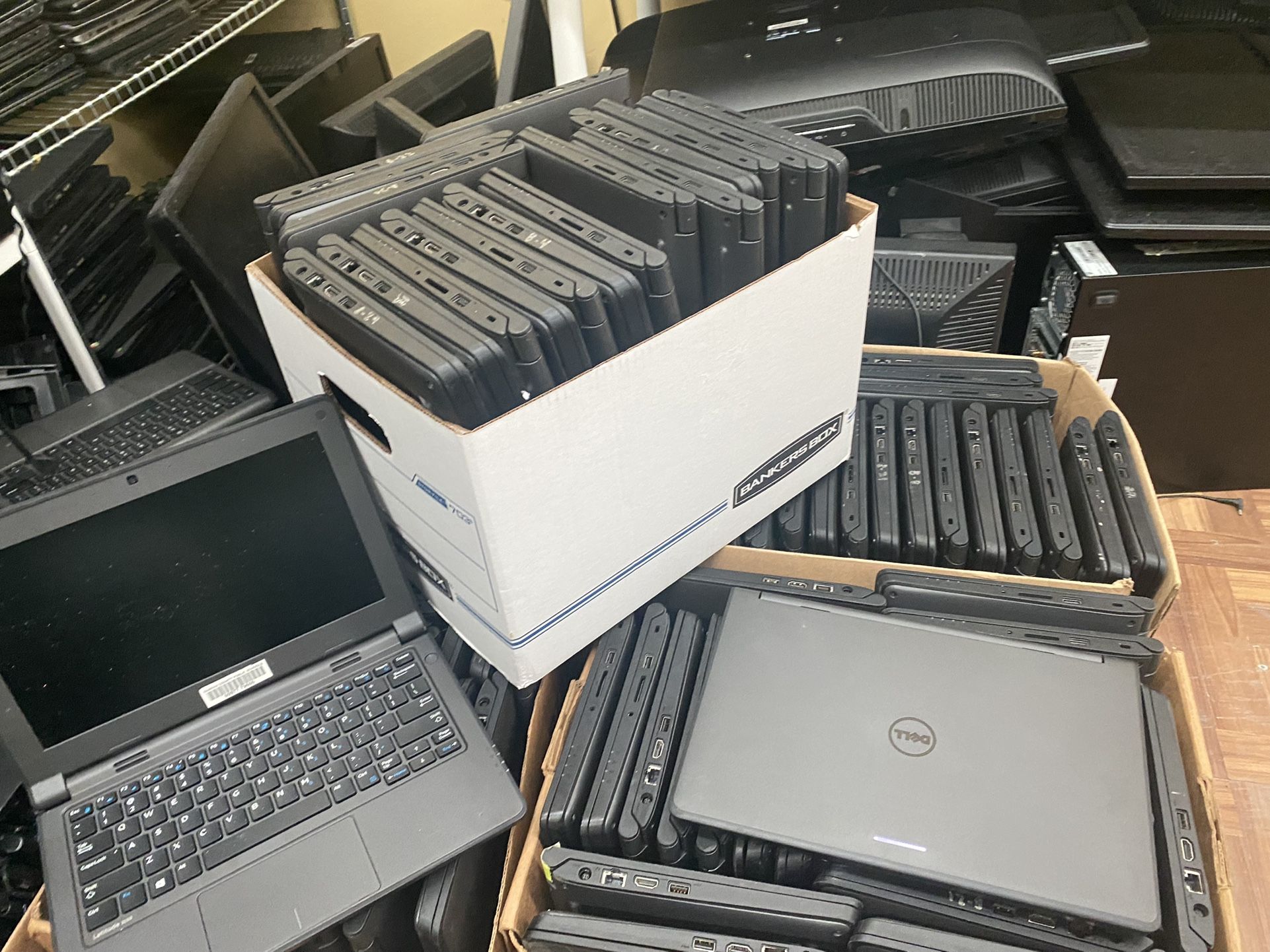 Excellent Deal, Dell Latitude 3150, 2.16 GHz , Intel Celeron Processor, 2gb ram, no hard drive and no charger $45 each, This is not a Chromebook th