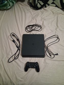 Ps4 slim 1TB with controller and cables