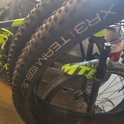 29 Tires Used A Few Time  Xr3 Team Issue