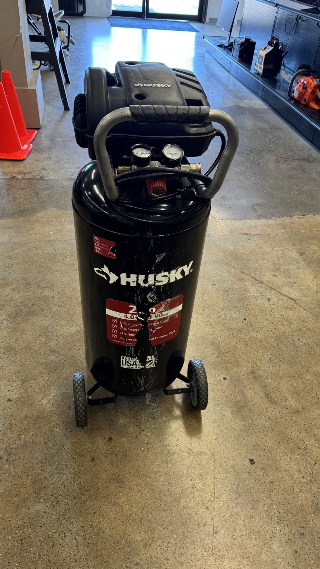 Husky 20 gal 200psi air compressor oil free no trades pick up in Tacoma