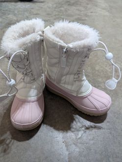 Winter boots girl size 12T