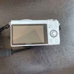 Sony Camera AX51000 