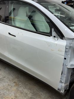 Tesla Y front passenger door