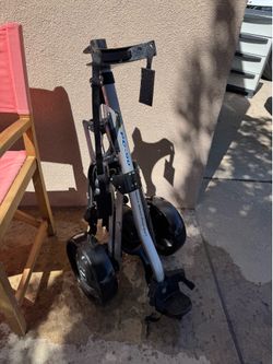 Golf bag caddy